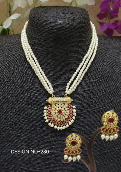 Traditional Pearl Tanmani Necklace Set